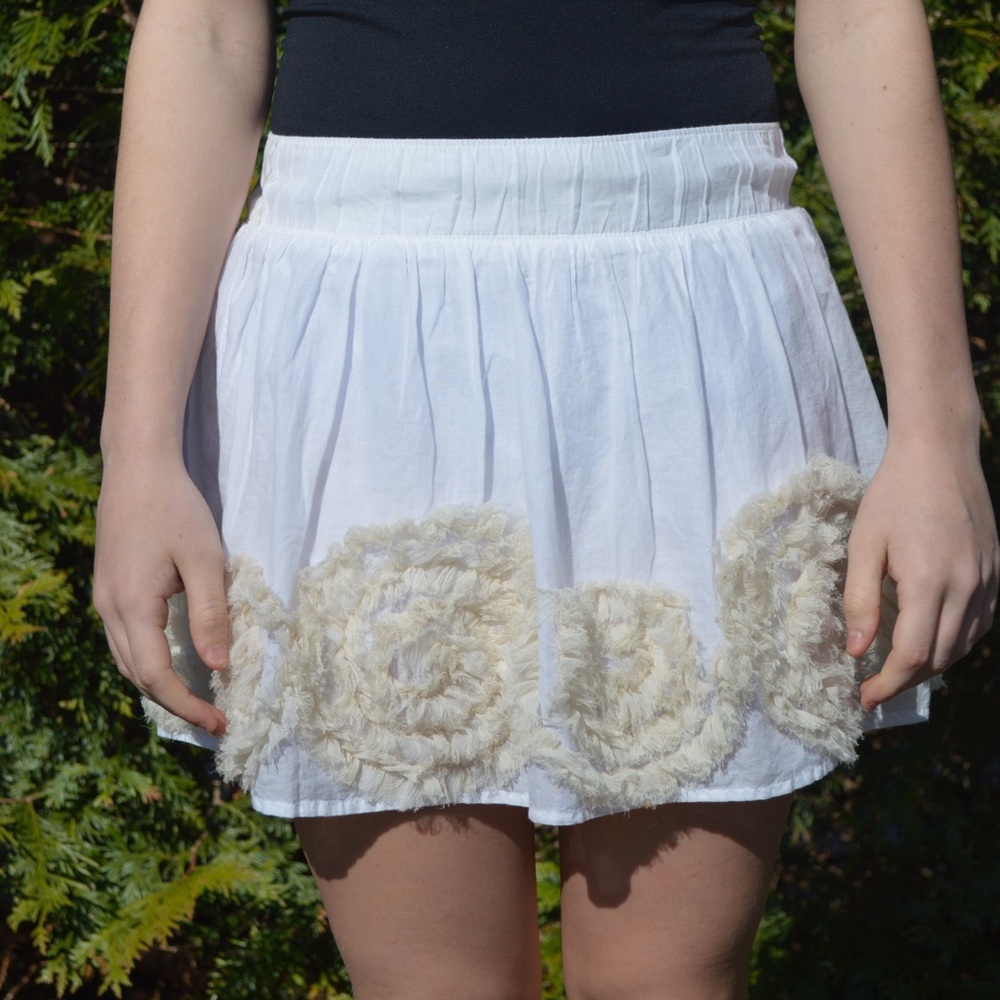 Abercrombie White Skirt Small